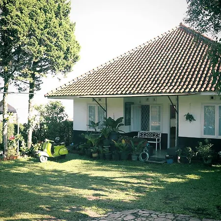 Villa 121 Lembang